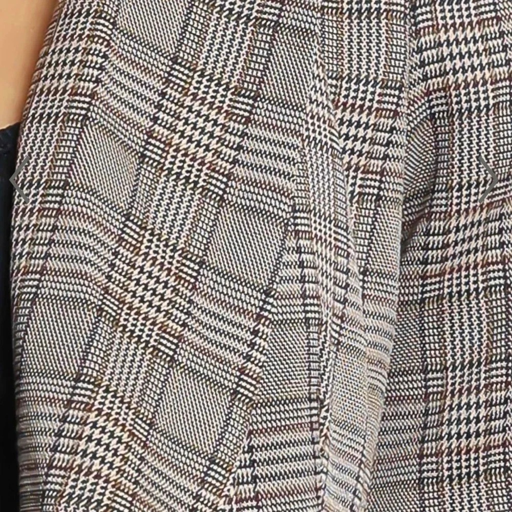 EUC Showpo Brown Pattern Blazer - Picture 7 of 7